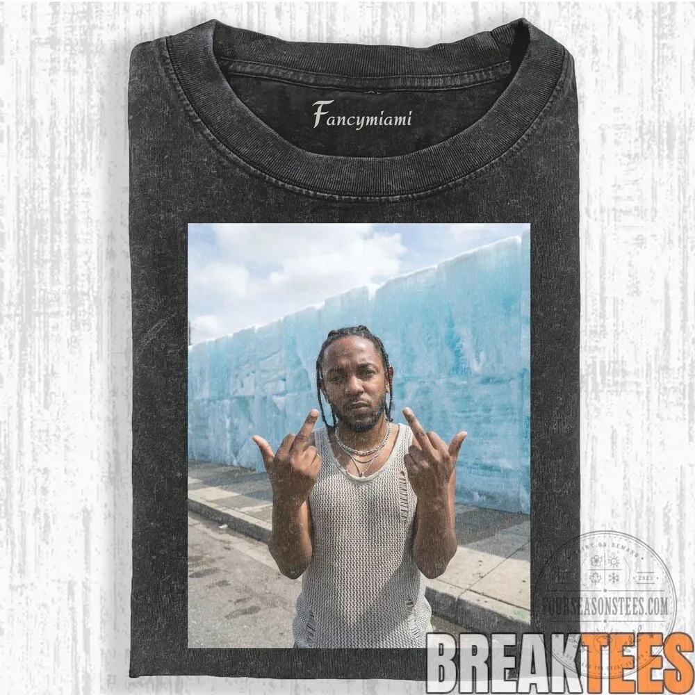 Kendrick Lamar Middle Fingers Ice Wall Graphic Print T-Shirt