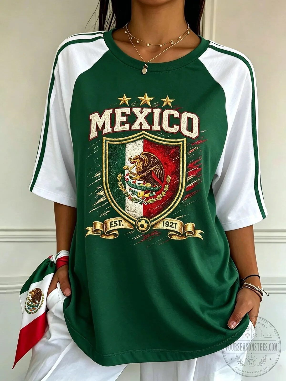 Mexico Soccer Team Crest Raglan Sleeve T-Shirt for Women