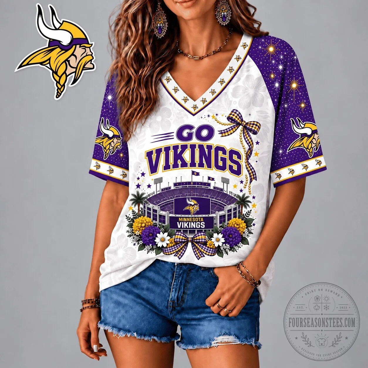 Minnesota Vikings Football Team Patriotic Floral V-Neck T-Shirt